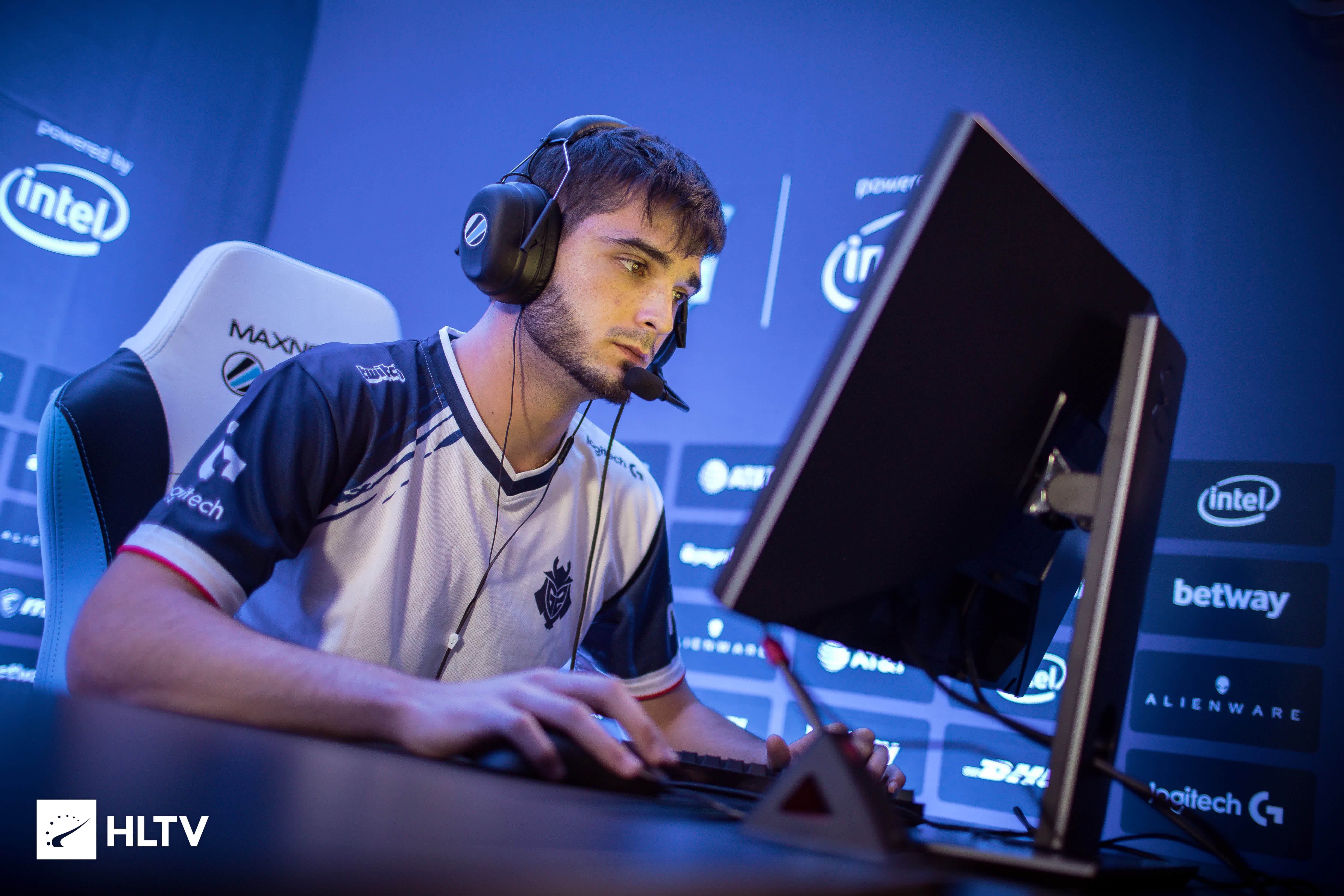 她在西甲和 她在西甲和