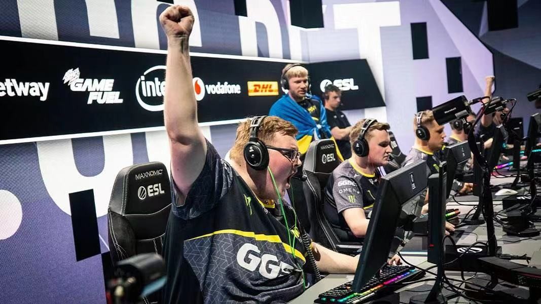 迅速加快了 迅速加快了