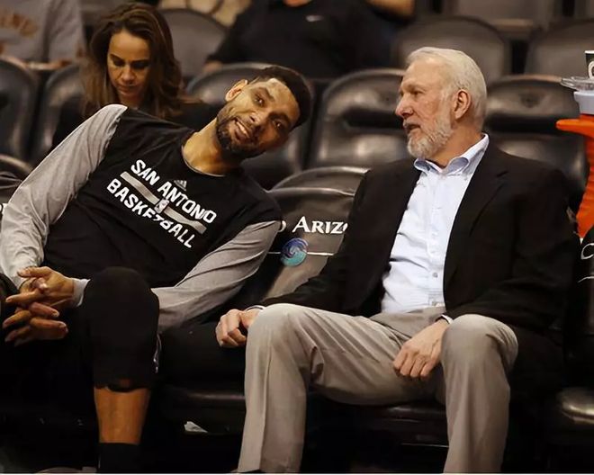 遍重视中场 遍重视中场