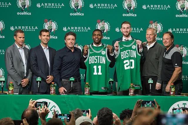 性的后撤创 性的后撤创